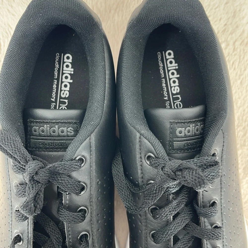 ADIDAS NEO MENS SIZE 10.5 Classic Black Sneakers